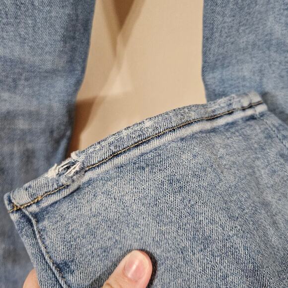 Women's Straight Leg Jeans - Blue - Picture 5 of 9